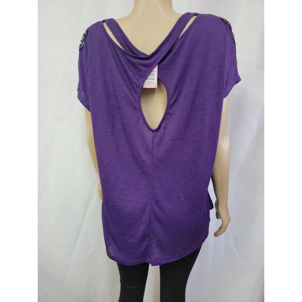 Torrid Size 1 Purple Crossed Back Beaded Sequined Tee top NWT #F - Picture 2 of 10
